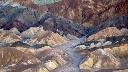 Death Valley twenty mule canyon pano 6.jpg