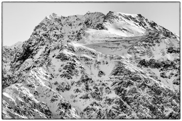 _MG_0062 RAW Eagle River Valley Mtns PSE-1 SEP-1 w-bdr P2000.jpg