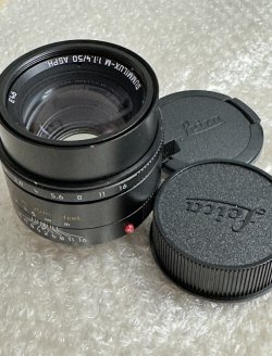 FS: Leica 50mm summilux M close focus