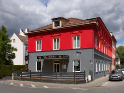 RED HOUSE 1000 @@816 1.3.jpg