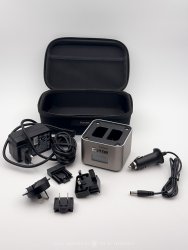 01_Charger_Batteries_IMG_2844.jpg